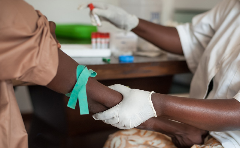 ΠΟΥ: Η καταπολέμηση του HIV στην Αφρική επιβραδύνθηκε λόγω του κορονοϊού