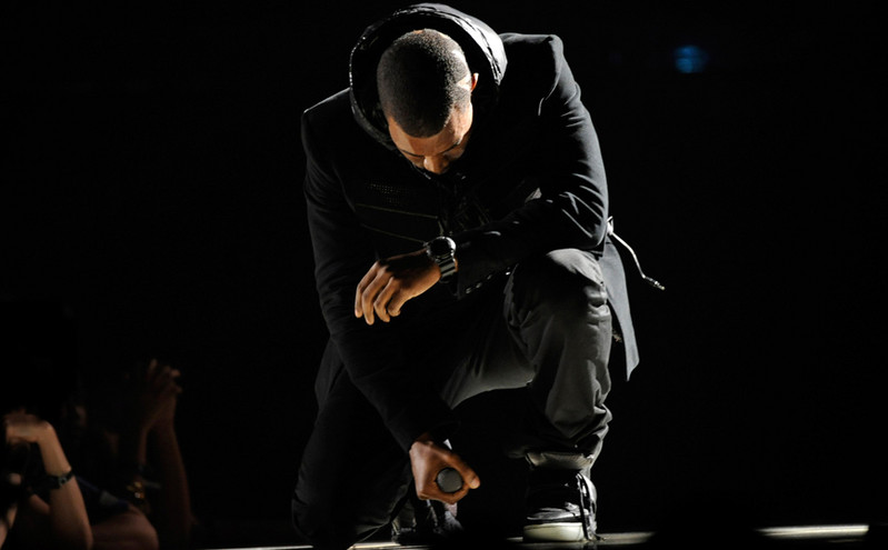 Ο Kanye West θέλει οι παπαράτσι να μοιράζονται τα κέρδη τους… μαζί του