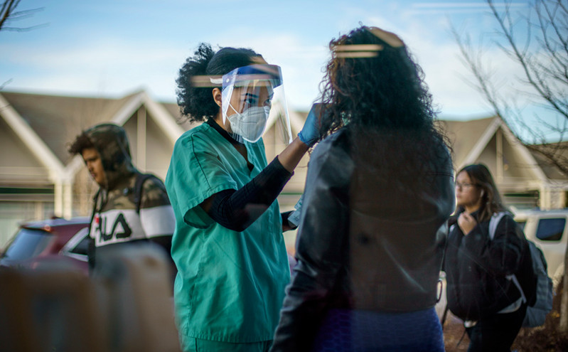 Σε έξαρση ο κορονοϊός – Αύξηση σε όλους τους δείκτες