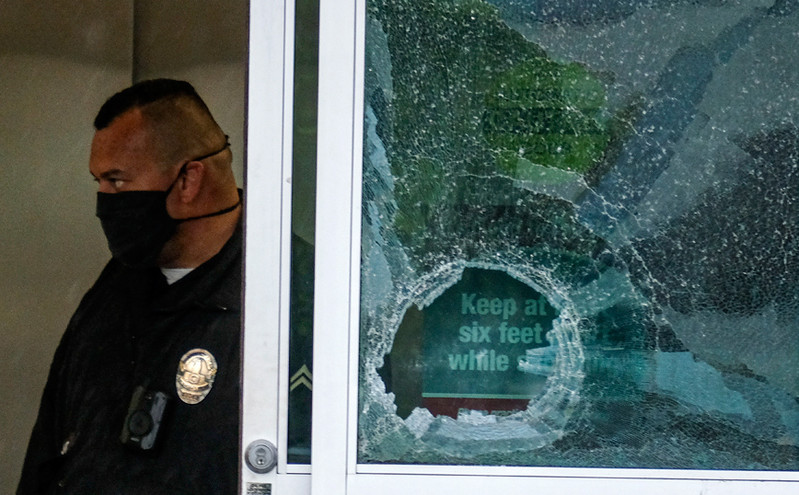 Τραγωδία στο Λος Άντζελες: 14χρονη νεκρή από σφαίρες αστυνομικών που πυροβόλησαν εναντίον υπόπτου μέσα σε κατάστημα