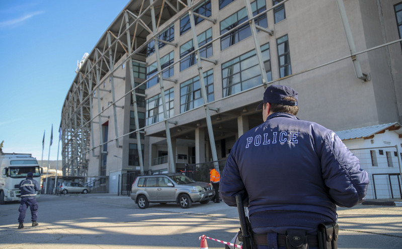 Θεσσαλονίκη: Εισαγγελική έρευνα μετά τις καταγγελίες ατόμου που δηλώνει αστυνομικός για τις σχέσεις ΕΛ.ΑΣ. – οπαδών
