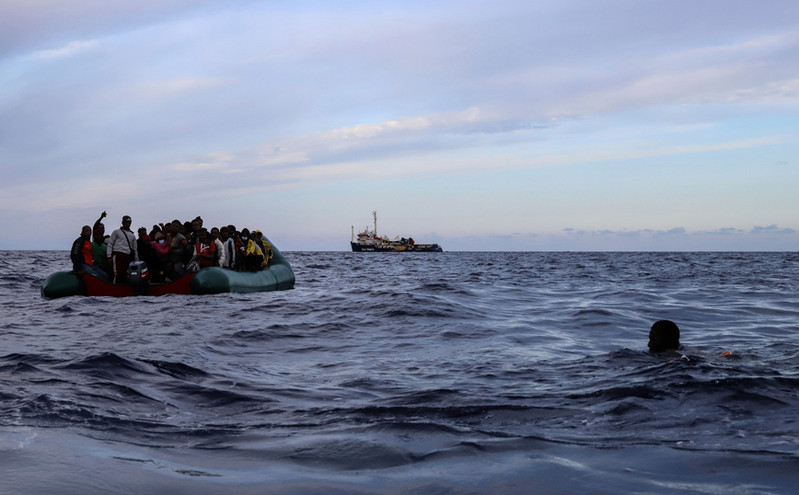 Μεταναστευτικό: Οι 4 προσωπικότητες που θα παρασημοφορήσει το υπουργείο Μετανάστευσης