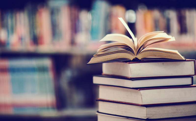 Λιβύη: Η έλλειψη σχολικών βιβλίων οδήγησε στη σύλληψη του υπουργού Παιδείας