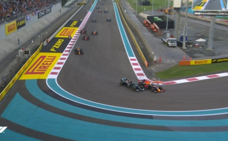 Formula 1: Προσπέραση Χάμιλτον στην εκκίνηση και επαφή με Φερστάπεν &#8211; Δείτε το βίντεο