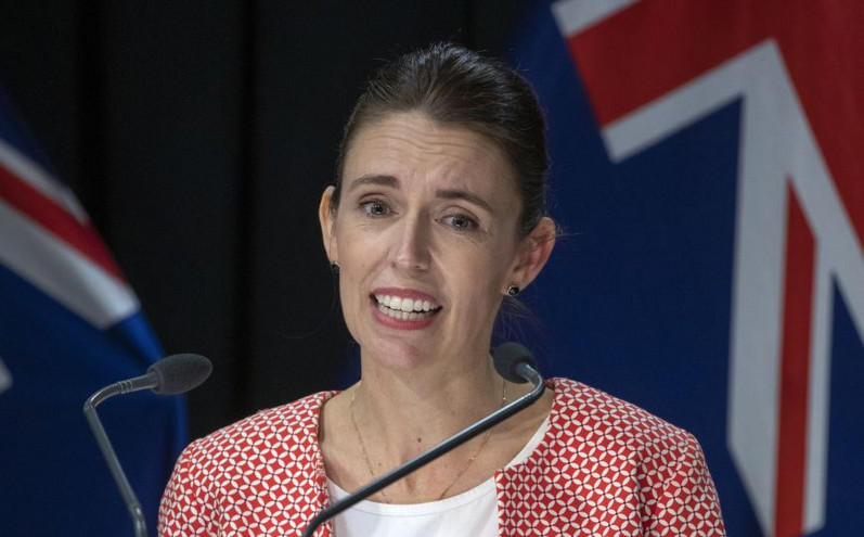 Νέα Ζηλανδία: Η Τζασίντα Άρντερν ανέβαλε τον γάμο της λόγω των μέτρων για να μην εξαπλωθεί η μετάλλαξη Όμικρον