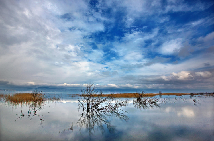 Λίμνη Δοϊράνη: Η μελαγχολική και γοητευτική υδάτινη αγκαλιά που ηρεμεί το πνεύμα