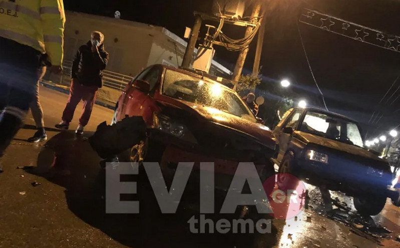 Εύβοια: Σοβαρό τροχαίο στη Νέα Αρτάκη &#8211; Σφοδρή μετωπική σύγκρουση δύο οχημάτων