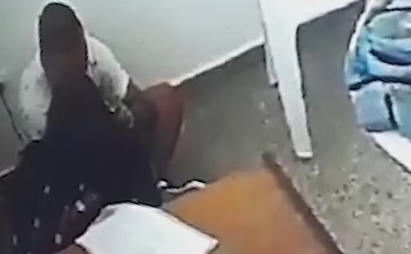 Χαμός με γυναίκα δικαστή να φιλιέται με καταδικασμένο δολοφόνο μέσα στα κρατητήρια στην Αργεντινή