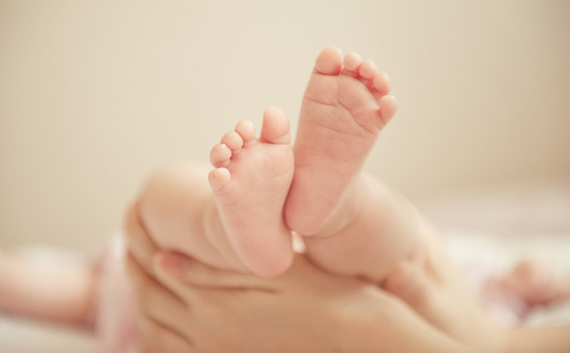 Καθαρίστρια γέννησε εν ώρα εργασίας σε λεκάνη στο ΚΑΤ: «Δεν ήξερα ότι ήμουν έγκυος»