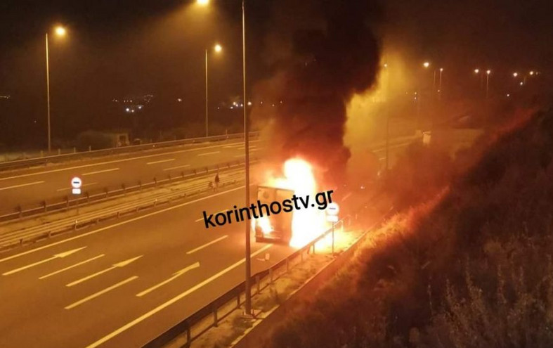 Κιάτο: Φορτηγό πήρε φωτιά στην Εθνική Οδό