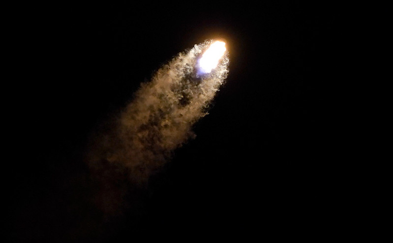 Μεγάλο, εκτός ελέγχου, τμήμα πυραύλου της Space X βρίσκεται σε τροχιά σύγκρουσης με τη Σελήνη
