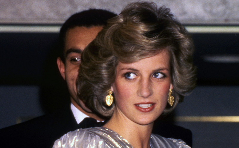 Πριγκίπισσα Νταϊάνα: Το πρόσωπο που δεν περιμένατε ποτέ να φορέσει τα κοσμήματά της