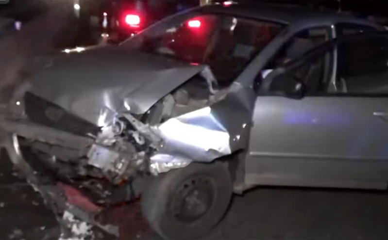 Καραμπόλα με τρία αυτοκίνητα στην Εγνατία και τραυματίες &#8211; Εικόνες από το σημείο
