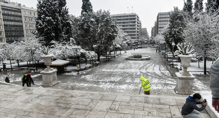 Κακοκαιρία Ελπίδα &#8211; Υπουργείο Ανάπτυξης: Προτείνει τα καταστήματα λιανικής να κλείσουν στις 7