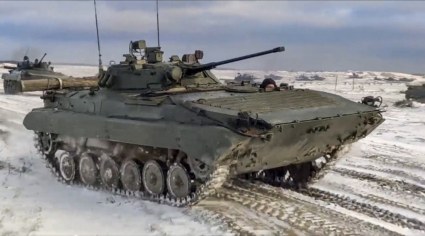 Ουκρανία: Άρματα μάχης κινούνται προς το Ντόνετσκ