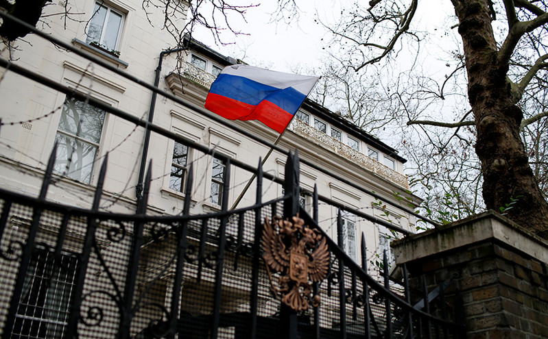Ο Ρώσος πρέσβης στο Λονδίνο κλήθηκε στο Φόρεϊν Όφις &#8211; «Προάγγελος εισβολής πλήρους κλίμακας» η ενέργεια της Ρωσίας
