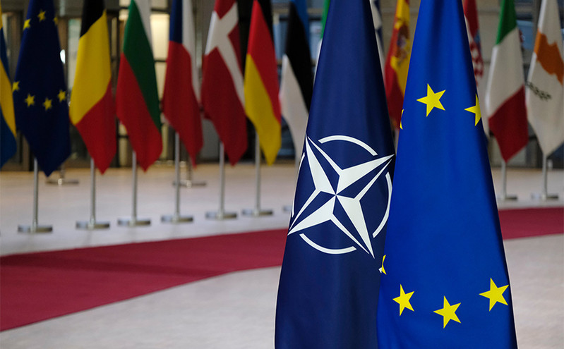 Προειδοποίηση από την Ισπανία για την Ουκρανία: NATO-ΕΕ δεν μπορούν να επιτρέψουν παραβίαση της εδαφικής ακεραιότητας