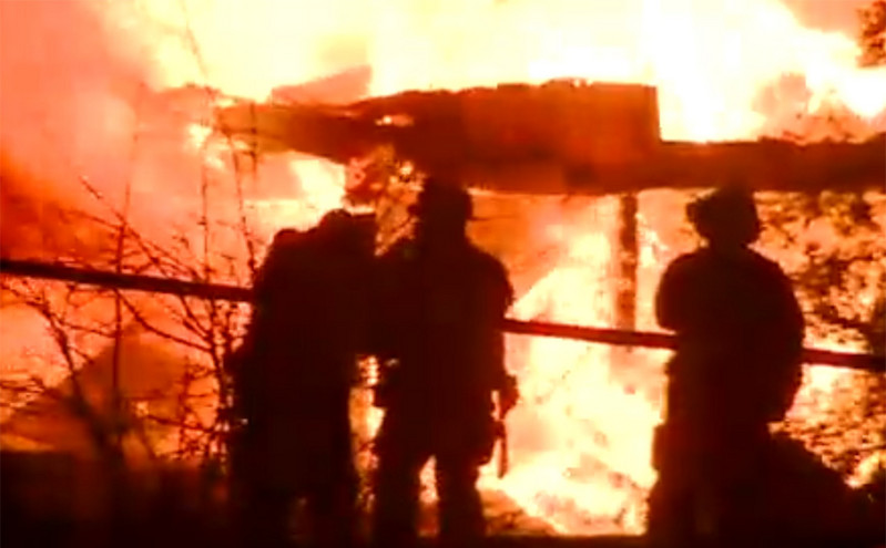 Μεγάλη φωτιά σε εργοστάσιο λιπασμάτων στις ΗΠΑ &#8211; Φόβοι για έκρηξη