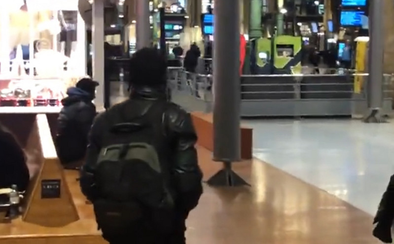Παρίσι: Νεκρός άνδρας που απείλησε αστυνομικούς με μαχαίρι στον σταθμό Gare du Nord