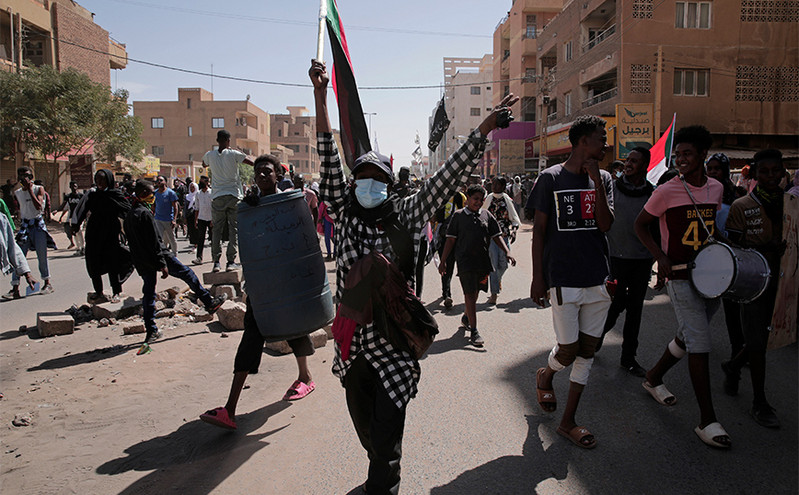 «Καζάνι» που βράζει το Σουδάν: Ακόμη ένας νεκρός στις διαδηλώσεις κατά του στρατιωτικού πραξικοπήματος