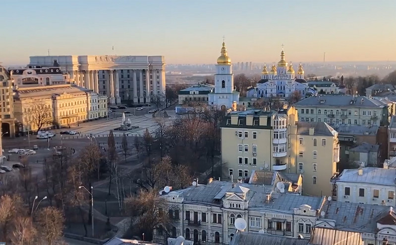Πόλεμος στην Ουκρανία: «Οι άμαχοι μπορούν να εγκαταλείψουν ελεύθερα το Κίεβο»