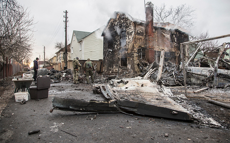 Ουκρανία: «Πέντε νεκροί από βομβαρδισμούς στο Μικολάγιφ &#8211; Χρησιμοποιήθηκαν πυρομαχικά διασποράς»