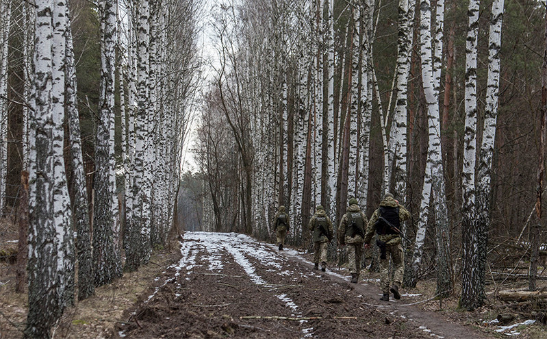 Ουκρανικός στρατός VS ρωσικού: Ο αντίπαλος υπερτερεί ξεκάθαρα – Τι δυνάμεις διαθέτει το Κίεβο