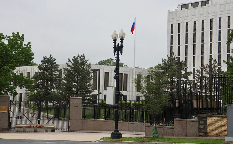 Οι ΗΠΑ απελαύνουν το Νο 2 της ρωσικής πρεσβείας στην Ουάσινγκτον