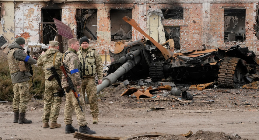 Οι ΗΠΑ δεν πιστεύουν ότι η Ρωσία αποσύρει στρατεύματα από το Κίεβο και λένε πως η Μόσχα «εξαπατά τον κόσμο» &#8211; Οι 5 προτάσεις της Ουκρανίας