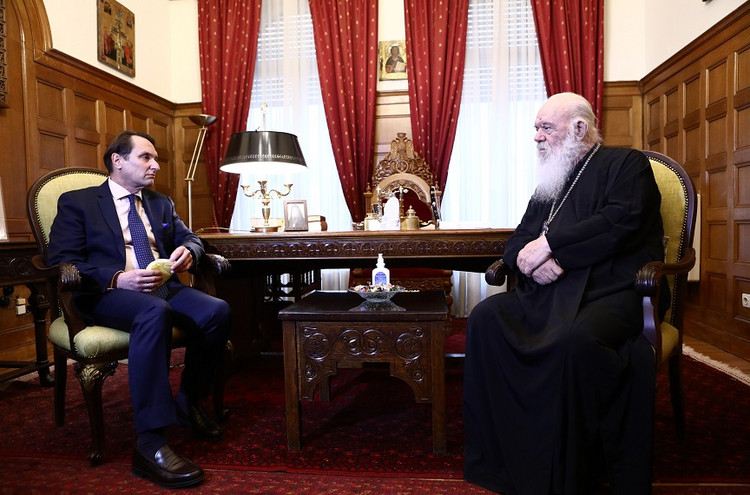 Υλική και πνευματική αρωγή για τους πρόσφυγες, ζήτησε από τον Αρχιεπίσκοπο Ιερώνυμο ο πρέσβης της Ουκρανίας