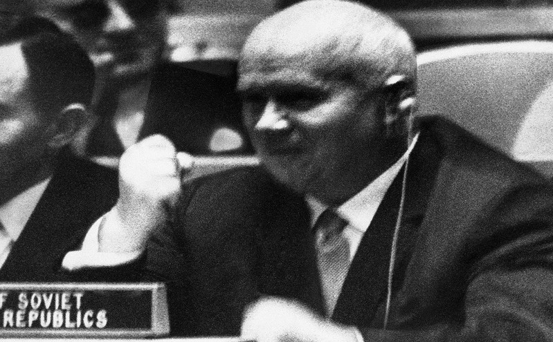 Πόλεμος στην Ουκρανία: «Αισθάνομαι ντροπή» &#8211; Κατά της εισβολής η εγγονή του Νικίτα Χρουστσόφ