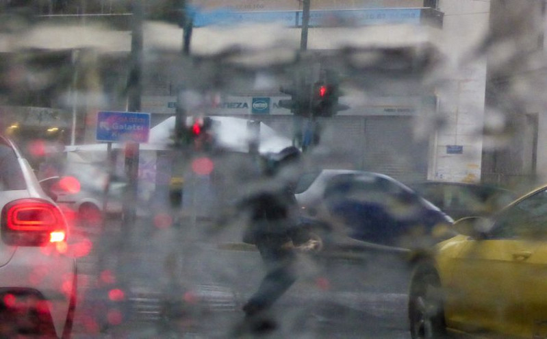 Βόλος: Πρωτοφανής σε ένταση θύελλα σαρώνει την πρωτεύουσα της Μαγνησίας