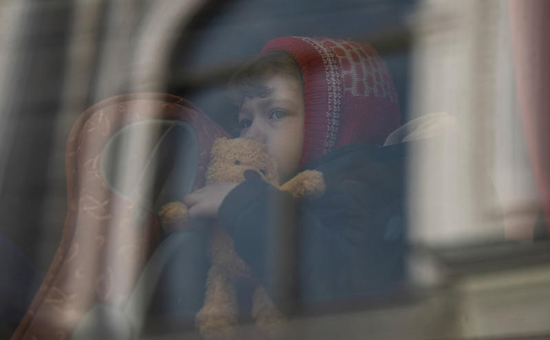 Πόλεμος στην Ουκρανία &#8211; Unicef: Σχεδόν κάθε δευτερόλεπτο ένα παιδί γίνεται πρόσφυγας