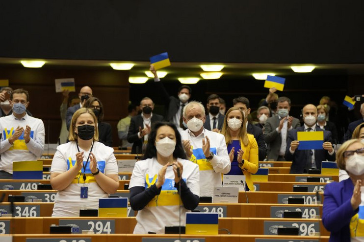 Φορτισμένο το κλίμα στο Ευρωκοινοβούλιο για την Ουκρανία &#8211; «Ο πόλεμος επέστρεψε στην Ευρώπη»