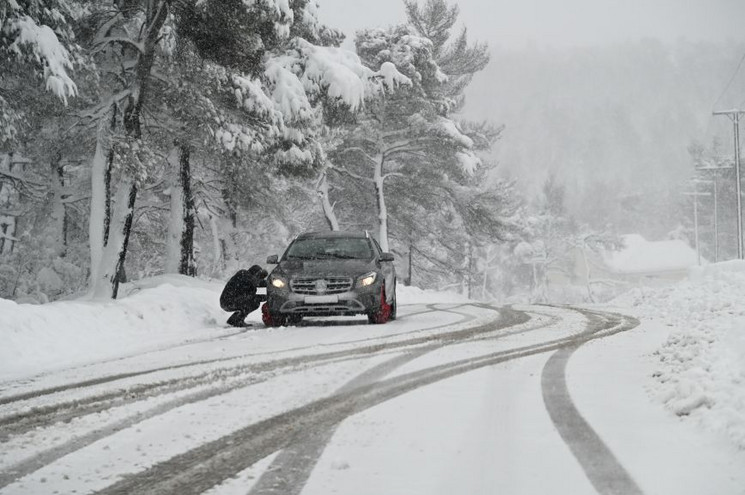 Κακοκαιρία Φίλιππος &#8211; Νέα προειδοποίηση για χιόνια και παγετό: Οι οδηγίες για οδηγούς και πεζούς