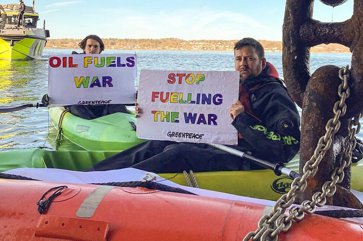 Νορβηγία: Διαμαρτυρία της Greenpeace σε ρωσικό τάνκερ