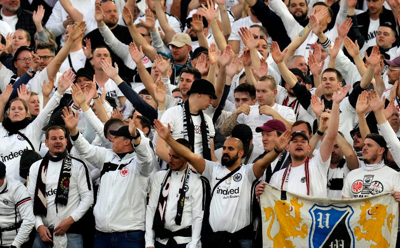 Europa Conference League: 10.000 οπαδοί της Άιντραχτ Φρανκφούρτης προκάλεσαν πανικό στο Λονδίνο &#8211; Δείτε το βίντεο