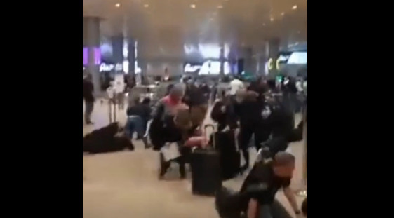 Πανικός σε αεροδρόμιο του Ισραήλ: Αμερικανοί πήραν για… σουβενίρ οβίδα και σήμανε συναγερμός &#8211; Επιβάτες έτρεχαν να σωθούν
