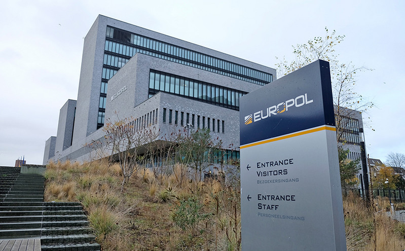 Επιχείρηση Όσκαρ: Η Europol βάζει στο στόχαστρο τους πόρους Ρώσων