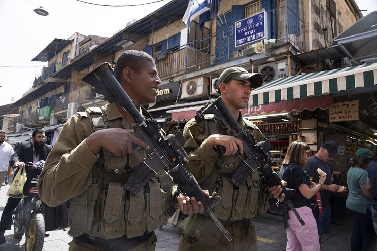 Δυτική Όχθη: Ένας νεκρός από επίθεση ενόπλων σε εβραϊκό οικισμό