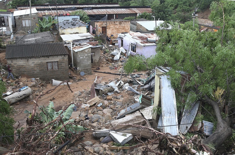 Νότια Αφρική: Οι χειρότερες πλημμύρες στην ιστορία της χώρας στοιχίζουν τη ζωή σε πάνω από 300 ανθρώπους
