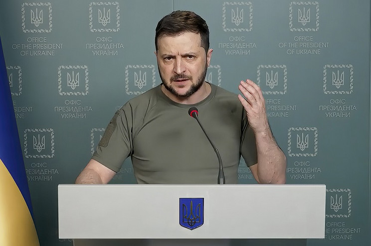 Πόλεμος στην Ουκρανία: Κανείς στον κόσμο δεν είναι ασφαλής μετά τις απειλές στους πυρηνικούς σταθμούς, είπε ο Ζελένσκι