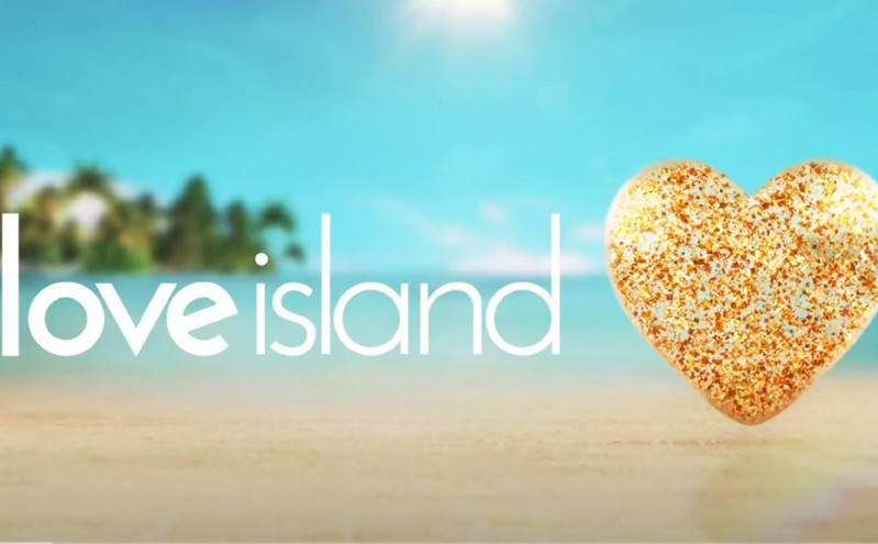 Love Island: Το άγριο ερωτικό ριάλιτι έρχεται στον ΣΚΑΪ με όνομα &#8211; έκπληξη στην παρουσίαση