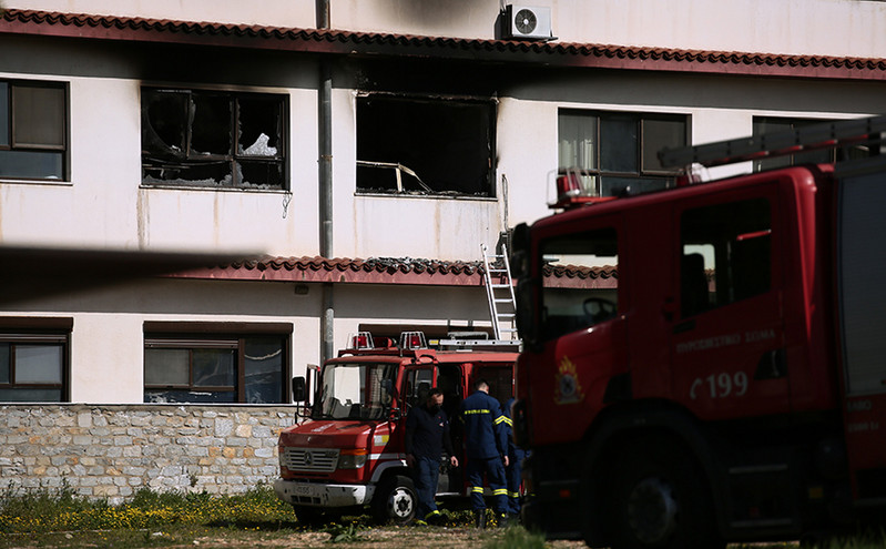 Καπραβέλος στο Newsbeast για την φωτιά στο Παπανικολάου &#8211; «Πώς λειτουργούν τα νοσοκομεία μας χωρίς πυρασφάλεια;»