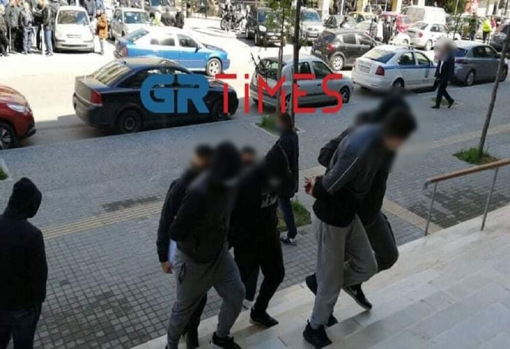 Θεσσαλονίκη: Ποινική δίωξη στους συλληφθέντες για το οπαδικό επεισόδιο με τον 26χρονο &#8211; «Πρόκειται για παρεξήγηση»