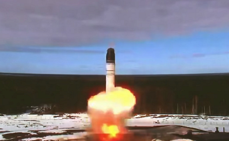 Ρωσία: Δοκίμασε με επιτυχία τον πύραυλο «Satan II» το «ισχυρότερο πυρηνικό όπλο του πλανήτη»