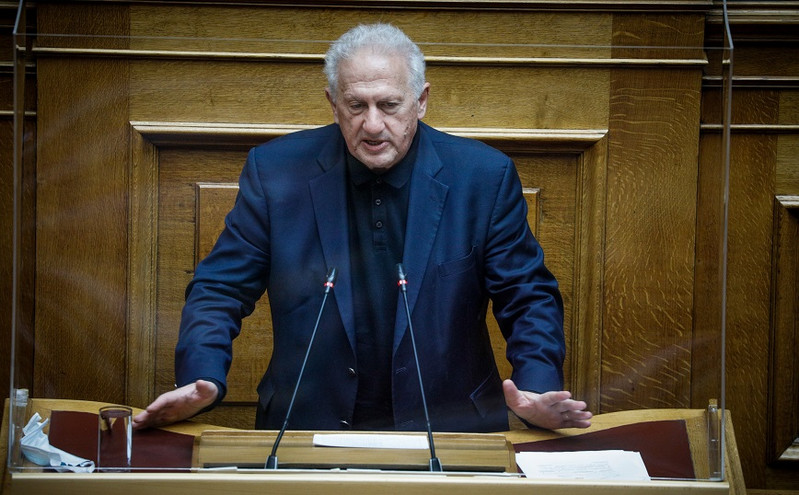 Σκανδαλίδης στη Βουλή: Μείζον πολιτικό θέμα η παρακολούθηση των επικοινωνιών του προέδρου μας Νίκου Ανδρουλάκη