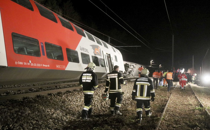 Αυστρία: Εκτροχιασμός τρένου νότια της Βιέννης &#8211; Αναφορές για νεκρούς