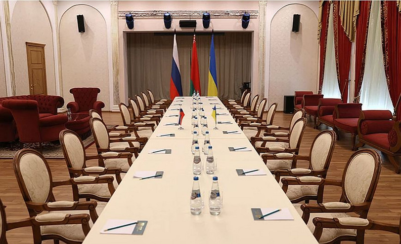 Πόλεμος στην Ουκρανία: H Ρωσία δηλώνει έτοιμη για επανέναρξη των διαπραγματεύσεων