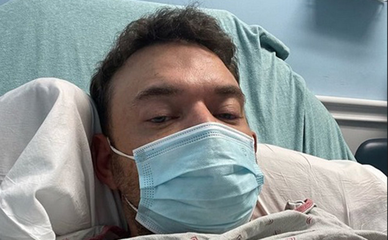 Με κορονοϊό και πνευμονία στο νοσοκομείο ο κομμωτής των διασήμων, Δημήτρης Γιαννέτος